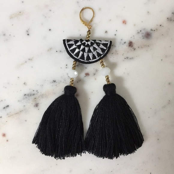 "Esperanza" Earrings || Black Tassel Statement - Picture 4 of 9