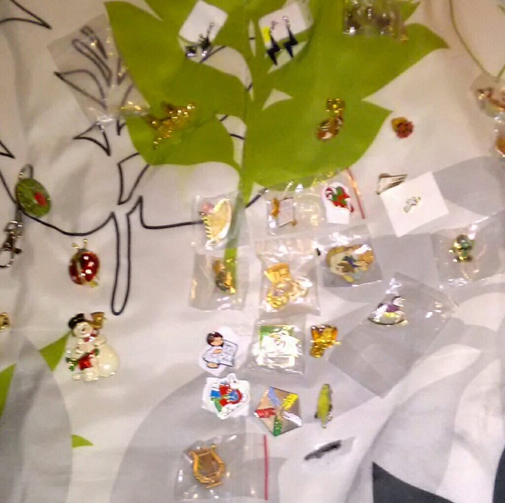 Mixed jewelry lot