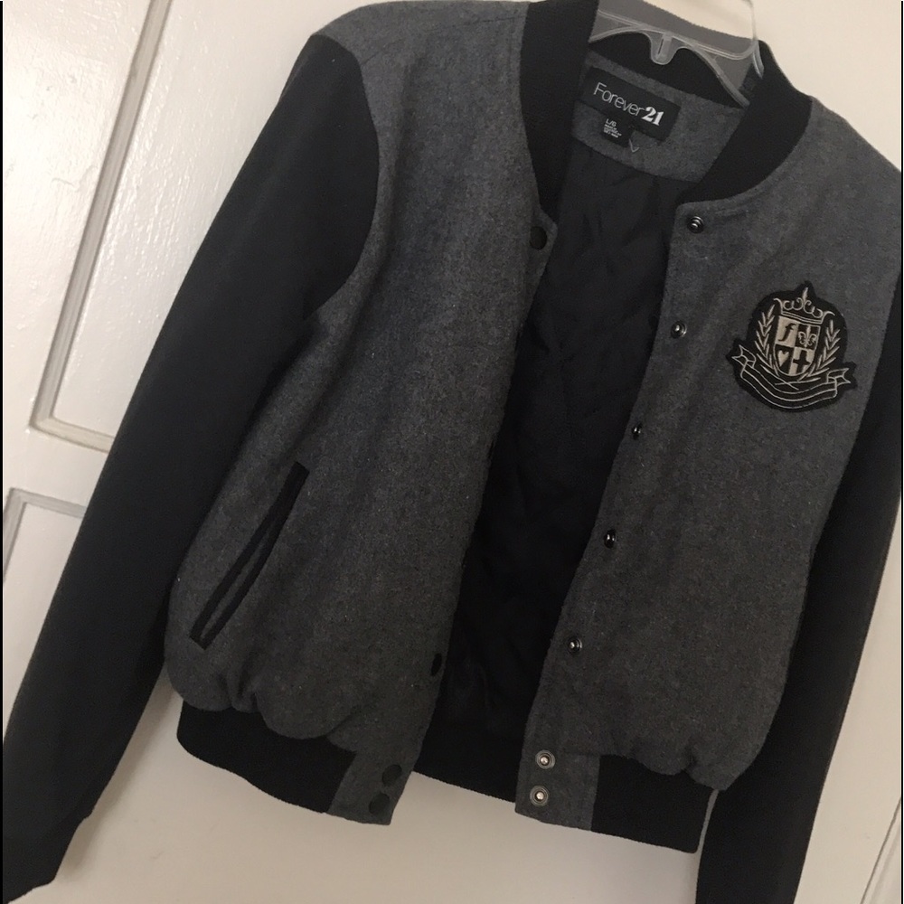 F21 BOMBER/VARSITY JACKET