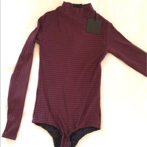 BRAND NWT ACACIA MESH MERLOT EHUKAI SIZE P