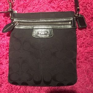 COACH CROSS BODY BAG
