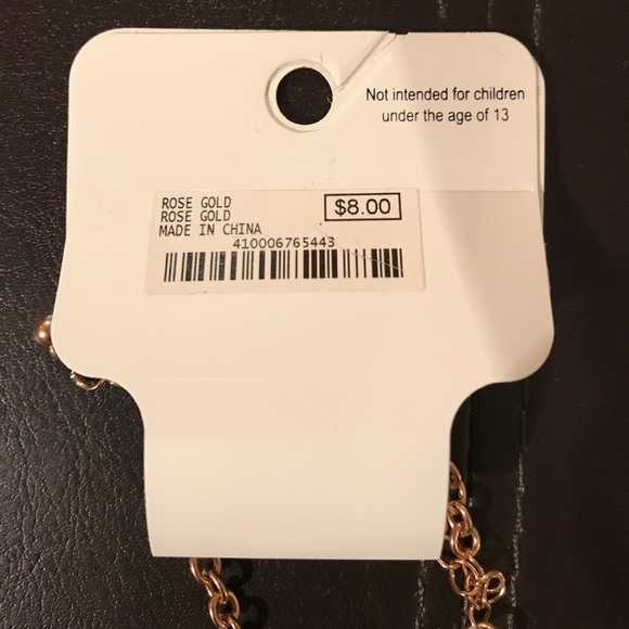 Brand new Necklace/earrings/bracelets combo - Picture 6 of 8