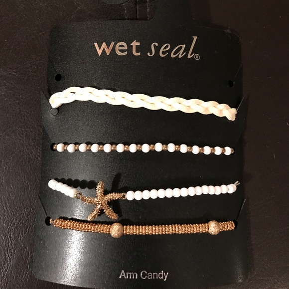 Brand new Necklace/earrings/bracelets combo - Picture 7 of 8