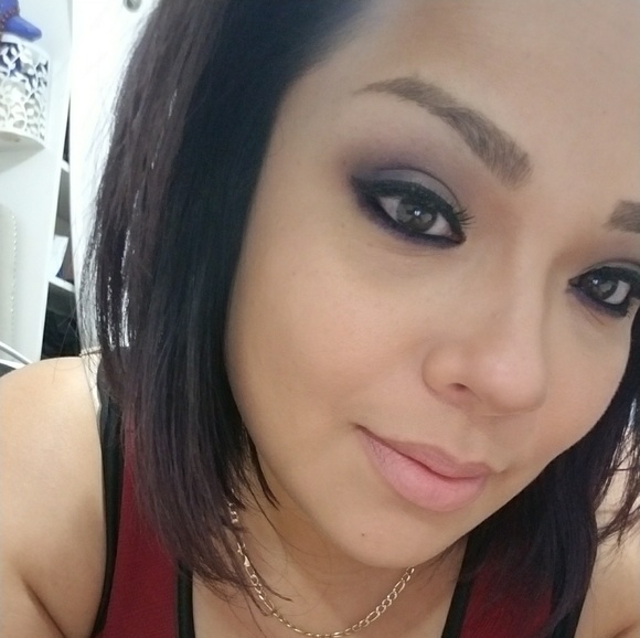 Meet your Posher, Vanessa - Picture 4 of 4