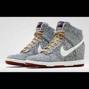 Nike Sky Hi Liberty Wedge Sneaker
