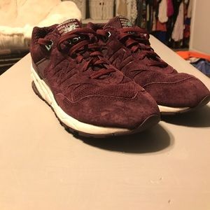 new balance tennis shoes