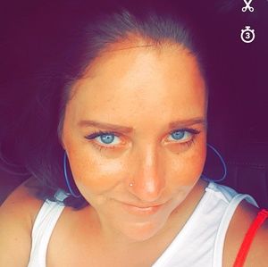 Meet your Posher, Julie