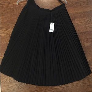 Banana Republic black ruffle skirt.