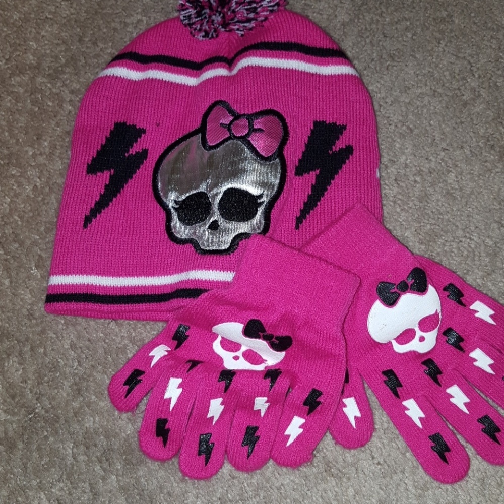 ✔5 for $13✔Monster High hat and glove set
