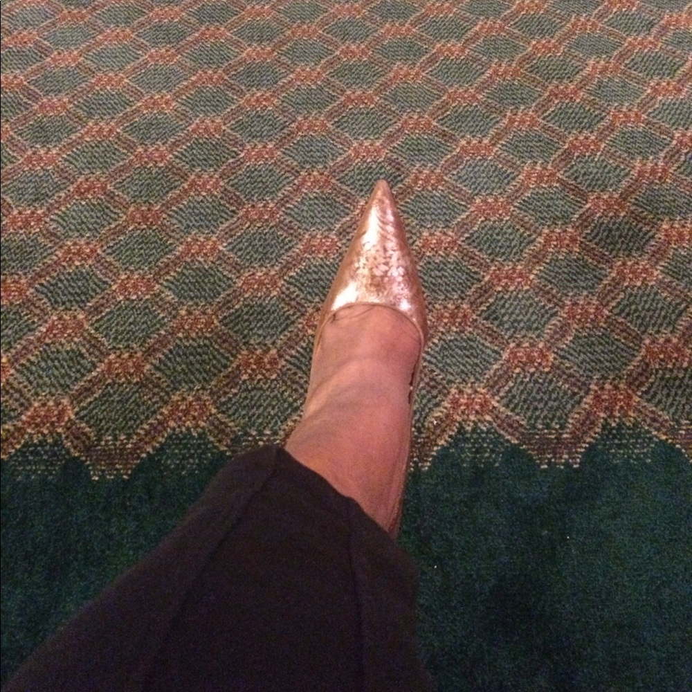 Leather uppers stiletto shoe