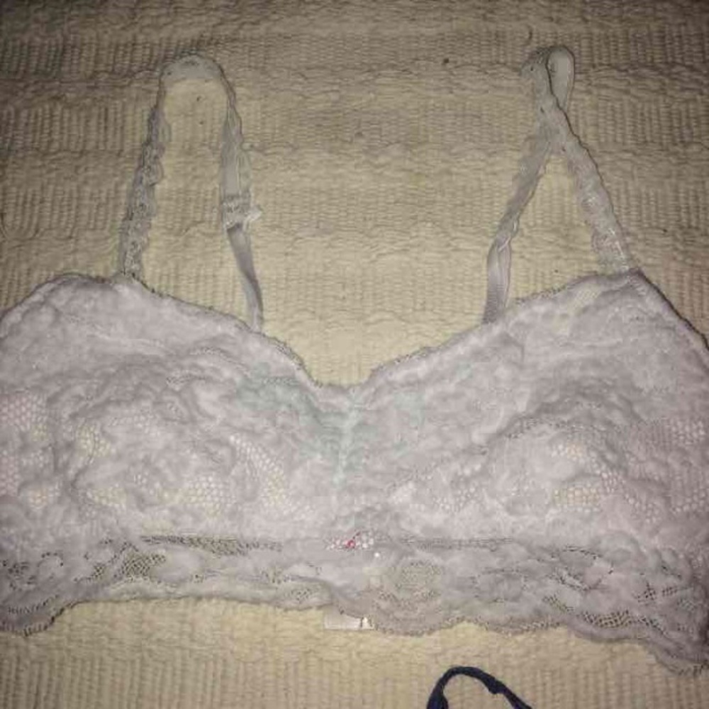 Bralettes - Picture 2 of 4