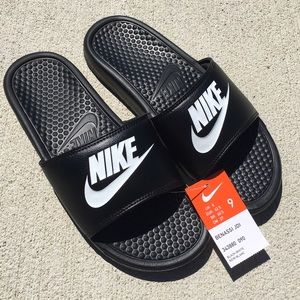 New Nike black sandal athletic slides Sz 9