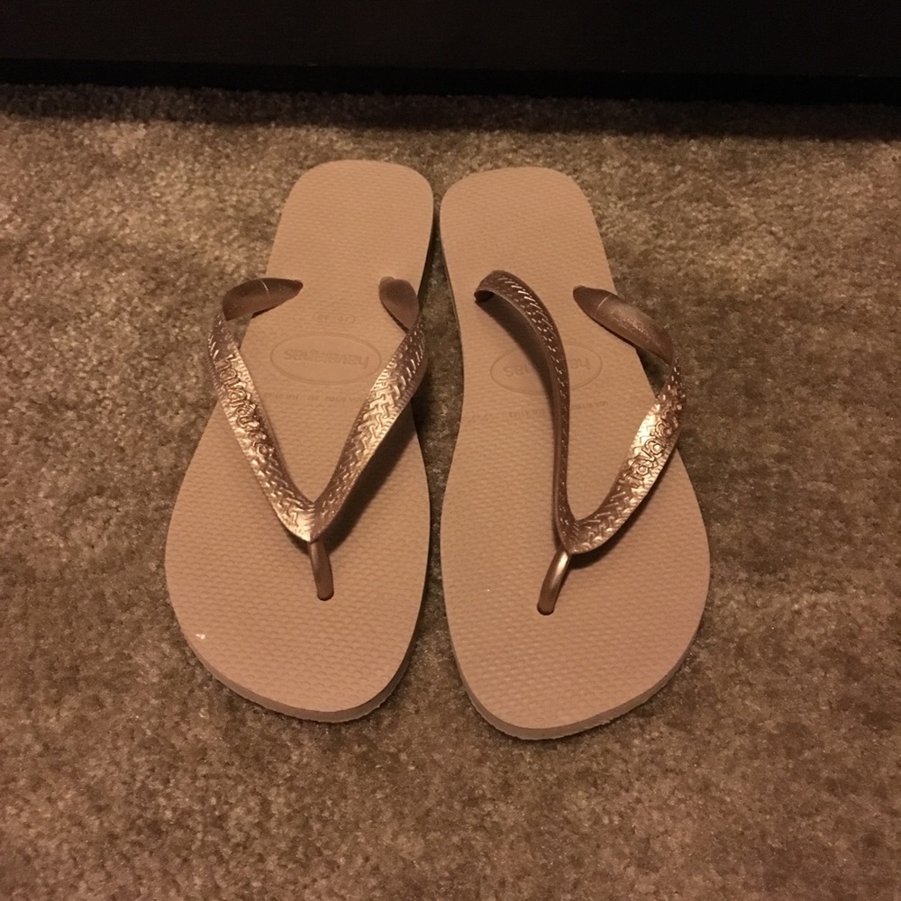 Havianas flip flops