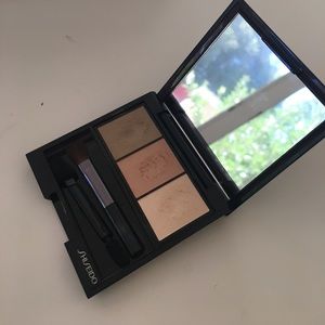 Shiseido Luminizing Satin Eye Color Trio