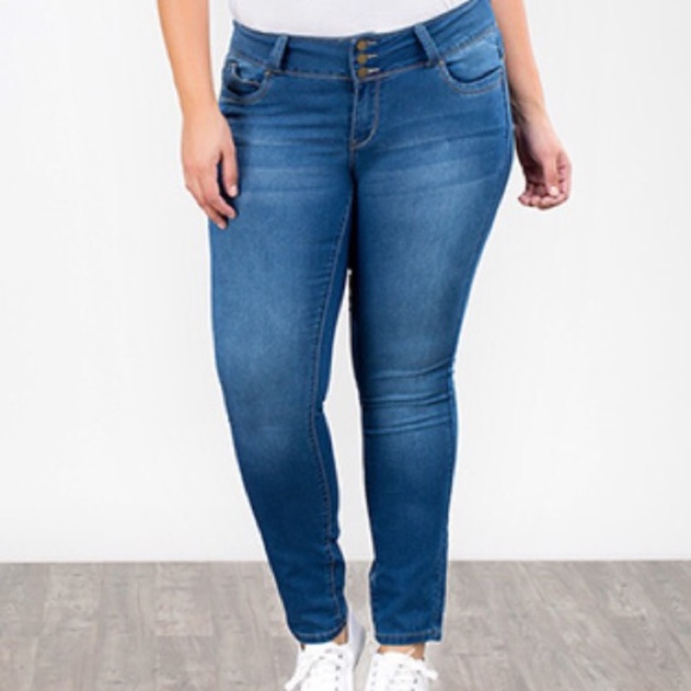 YMI Wanna Betta Butt Plus Size Jeggings 16