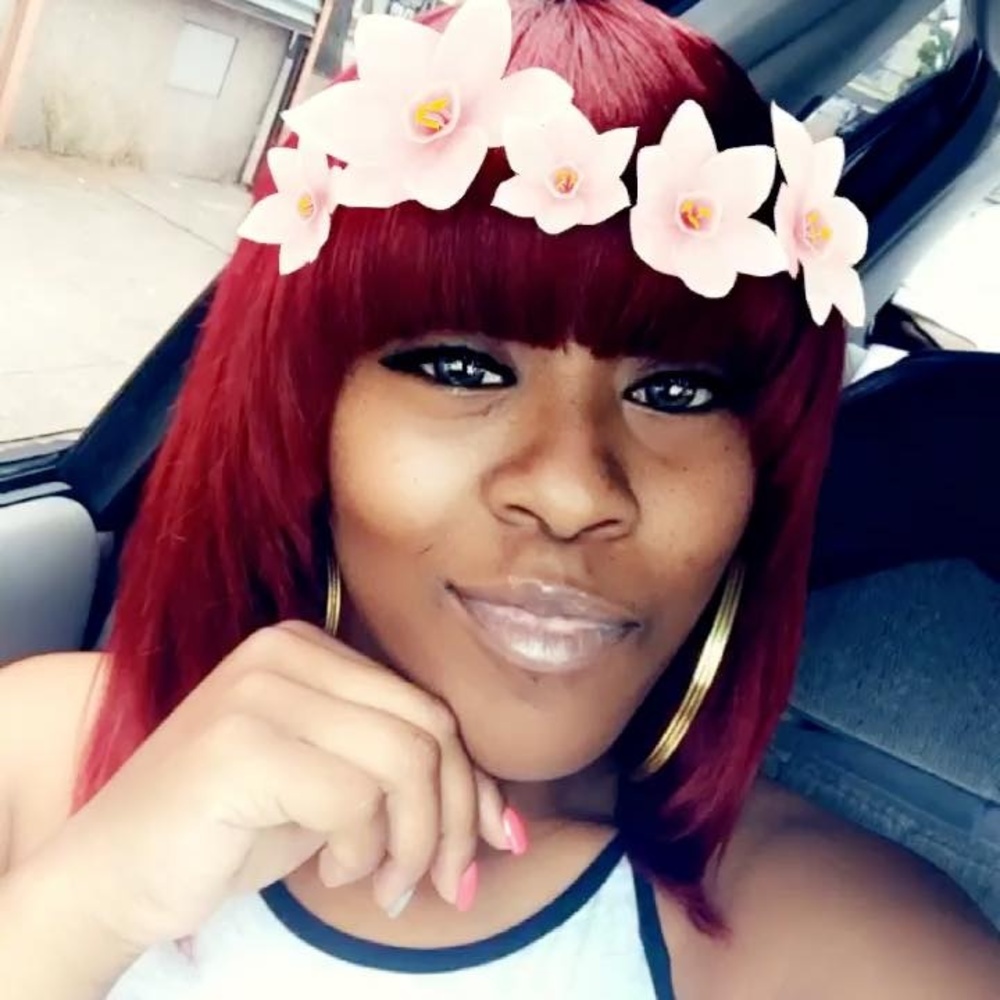 Meet your Posher, Twaneka