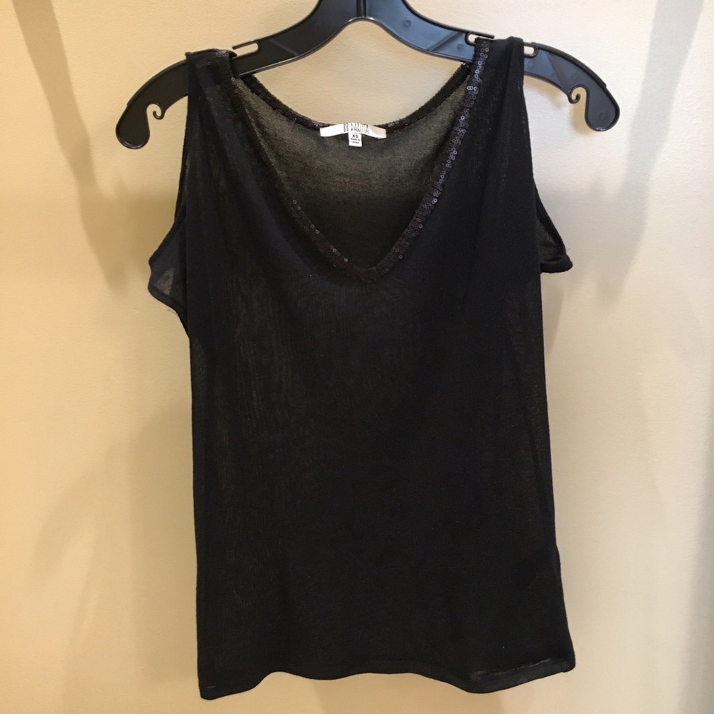 BB Dakota Cold Shoulder Top