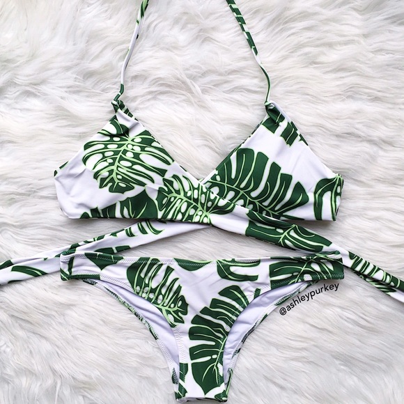 Daisys Boutique Other - ❤️CLEARANCE❤️ leaf & white bandage tropical bikini