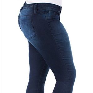 YMI super soft super skinny jeggings 16