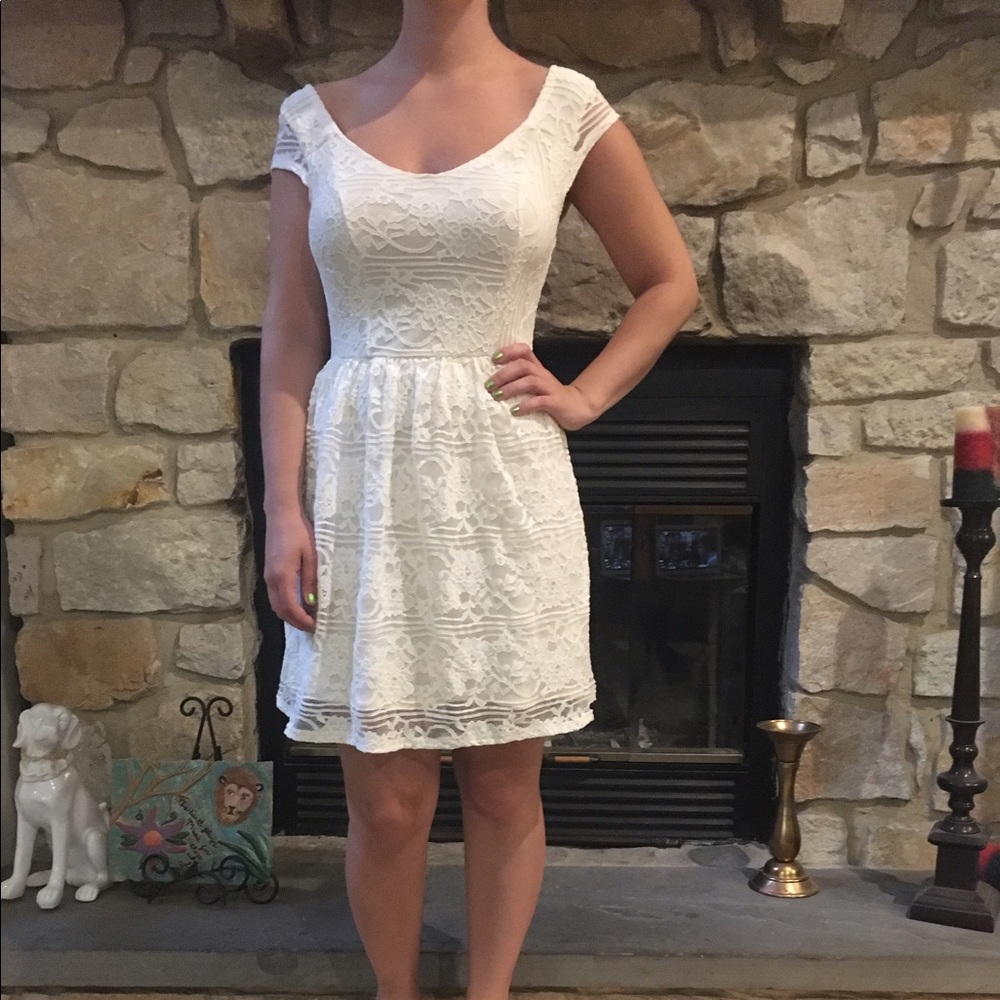 White lace dress