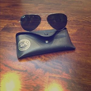 Ray-Ban Aviator Classic (Gold Frame, Green Lenses)