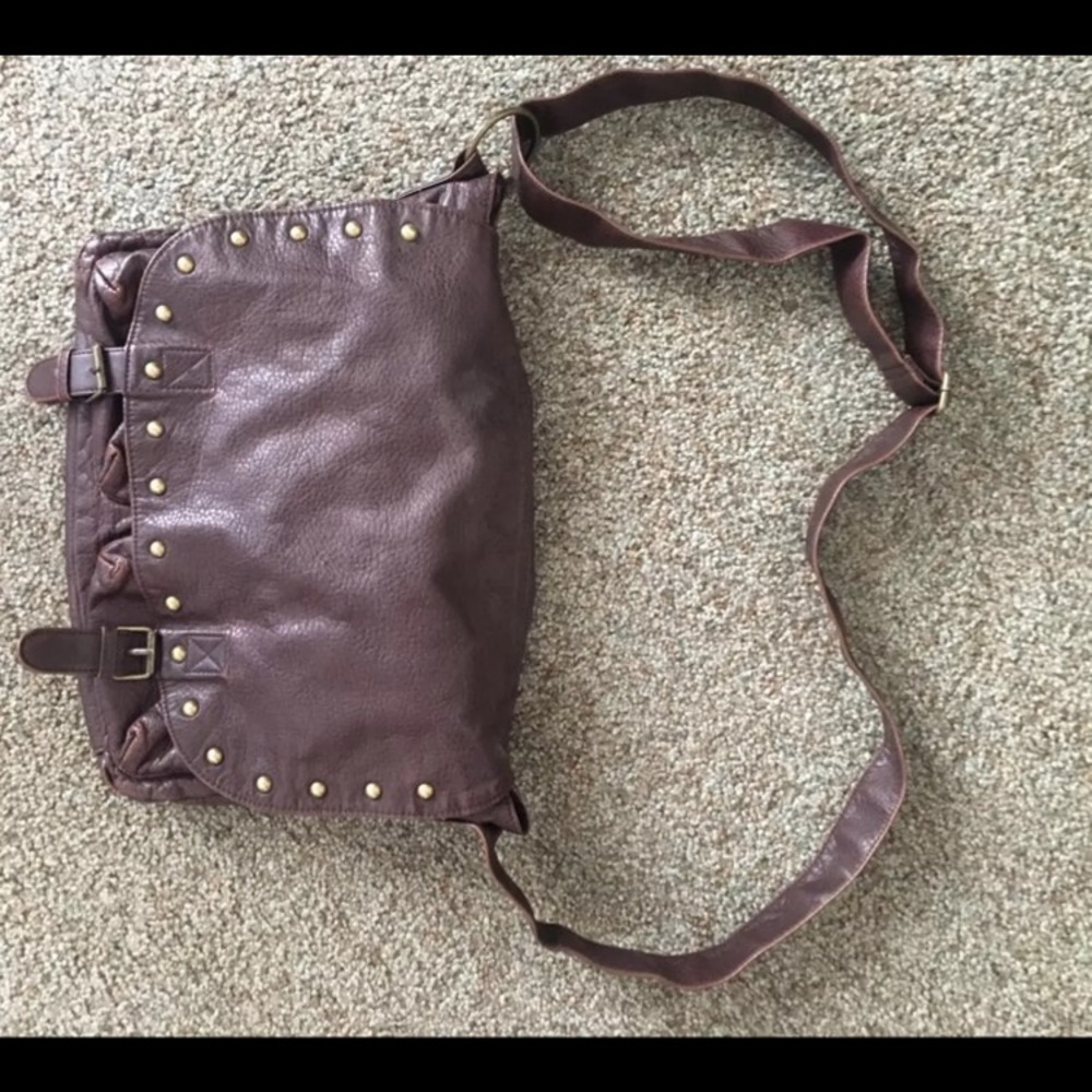Brown shoulder purse