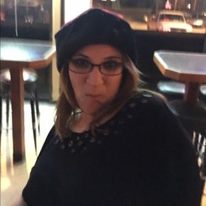 Meet your Posher, Toni