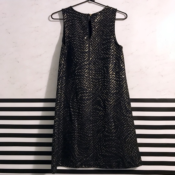 Black and gold textured dress - Picture 4 of 8