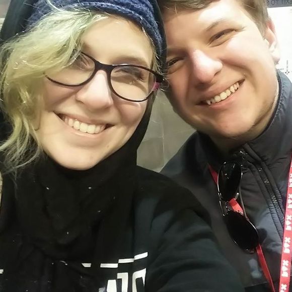 Meet your Posher, Caroline - Picture 1 of 1