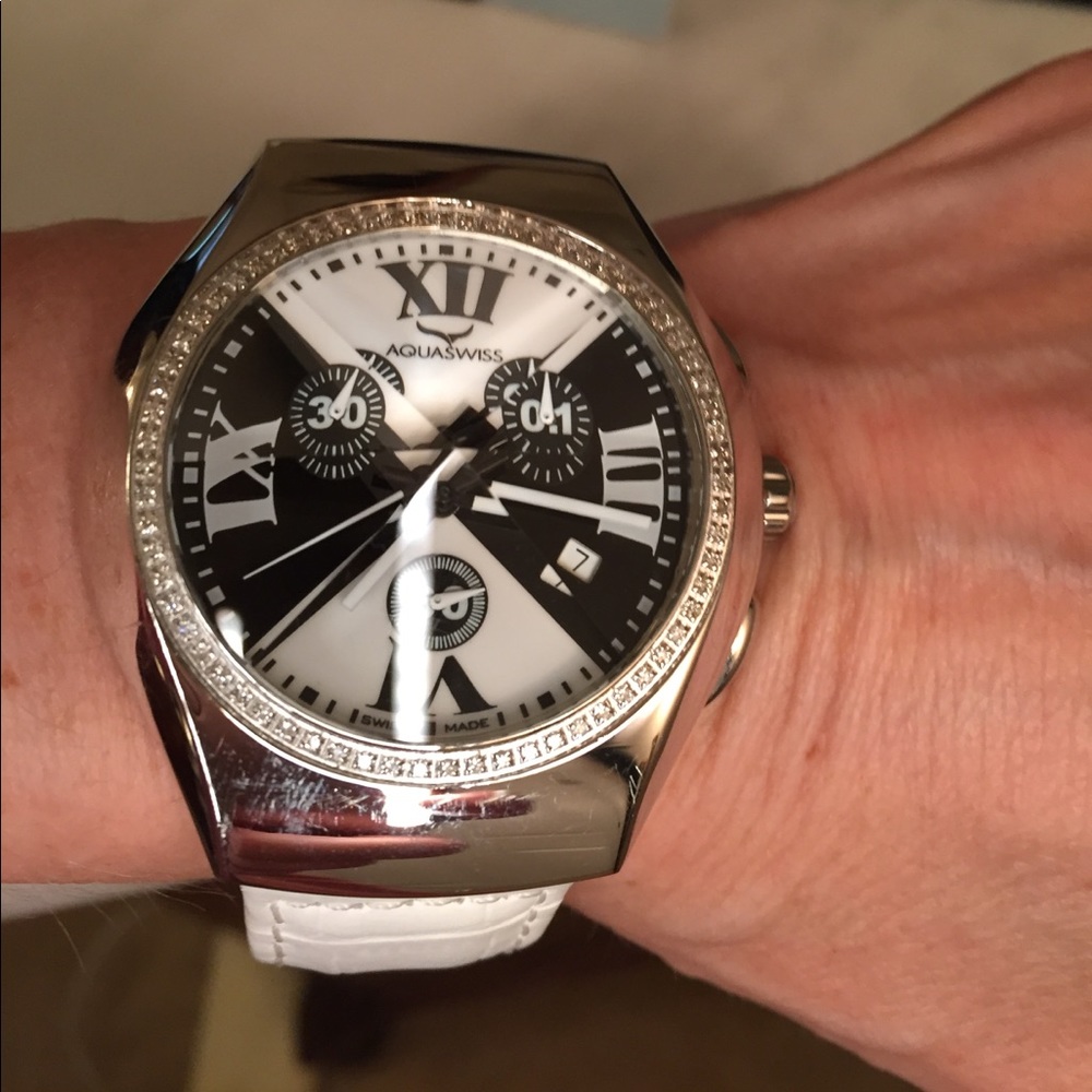 NIB Aquaswiss sapphire crystal dome watch