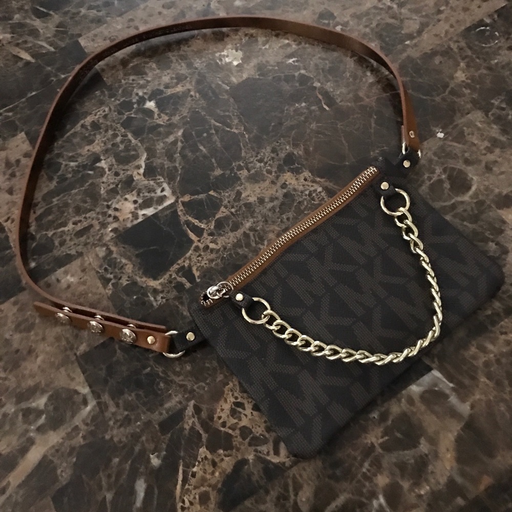 💝Michael Kors LARGE waist or cross body bag NEW💝