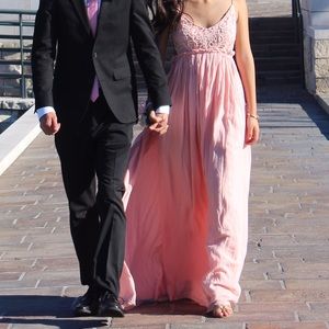 Light pink backless maxi dress 👗💓