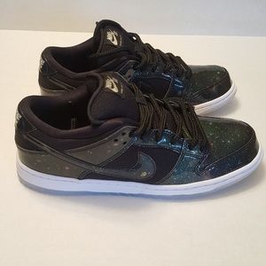 Nike sb dunk low Trd Qs 420 galaxy brand new