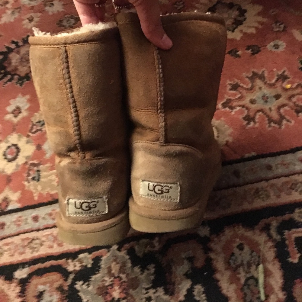 uggs - Picture 3 of 4