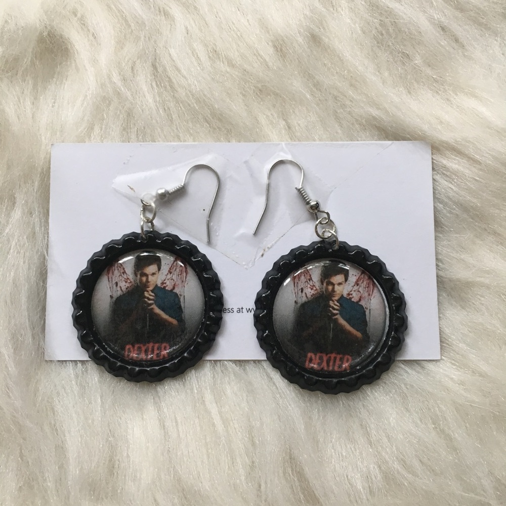 CLOSET CLOSING Dexter bottle cap earrings