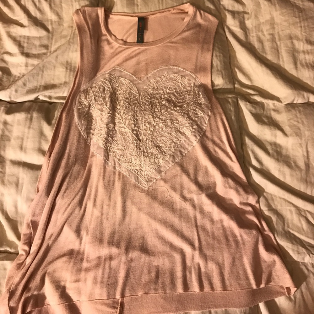 Pink tank top
