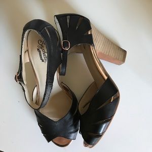 Seychelles Platform Wedge - Like NEW!