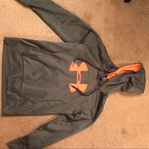 Under Armor sweatshirt