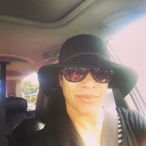 Meet your Posher, Catherine