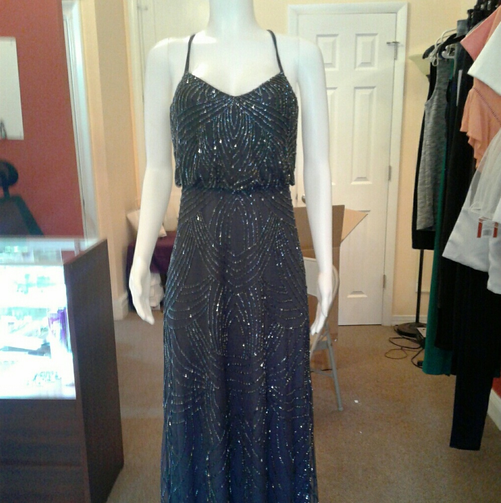 Adriana papel gown