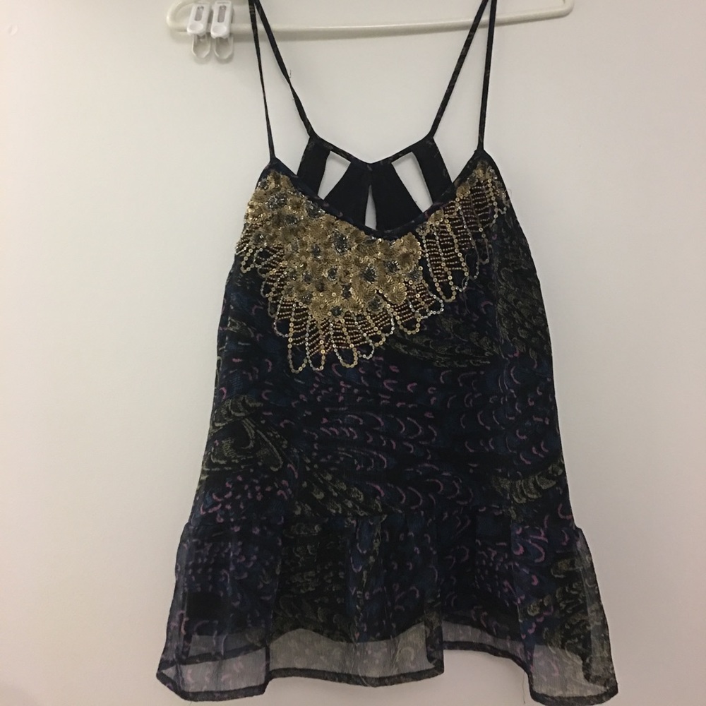 Sequin tank