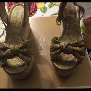 Michael kors gold wedges