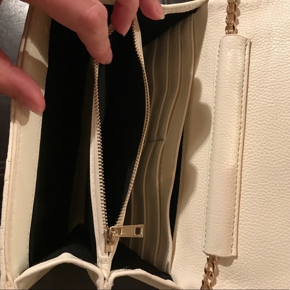 White clutch/shoulder purse - Picture 5 of 7