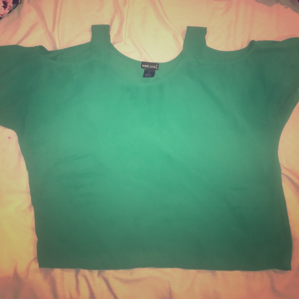 Teal shirt 👗