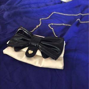 Betsey Johnson black and white bow crossbody