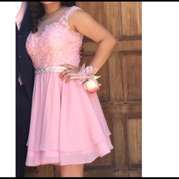 Dresses & Skirts - Pink formal dress