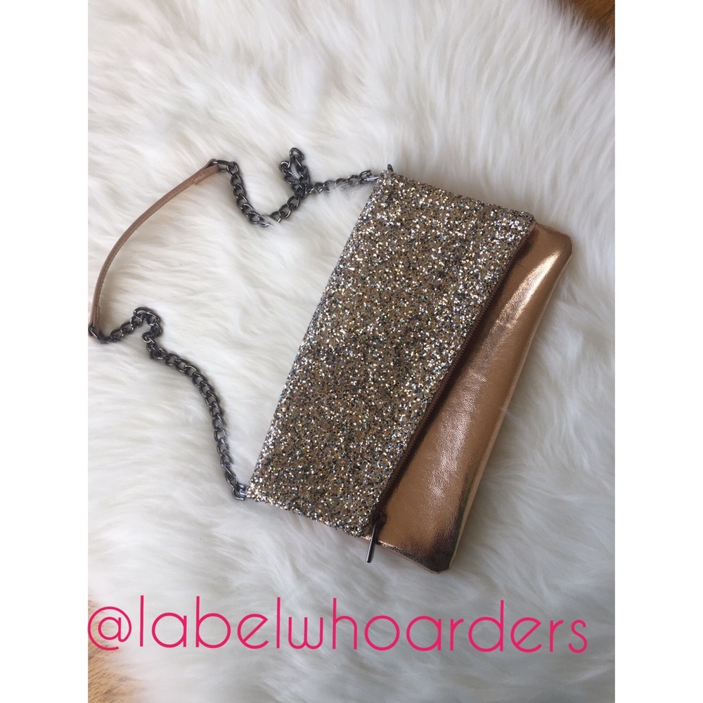 ❤️SOLD❤️Express Rose Gold Sparkle Clutch