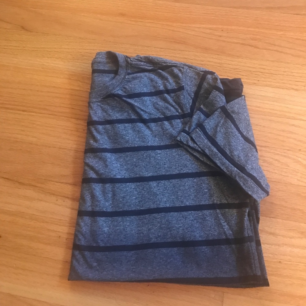 Blue ombré striped shirt