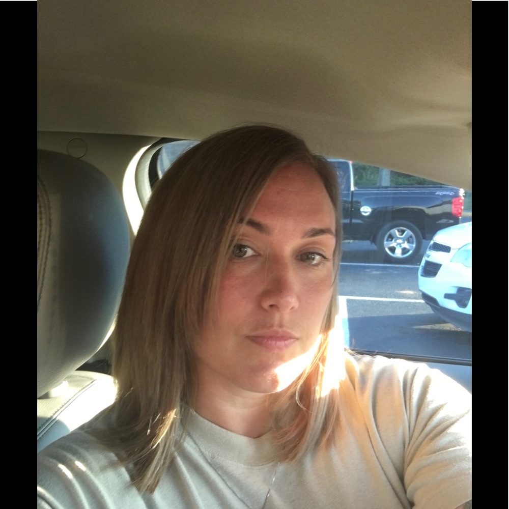 Meet your Posher, Amanda