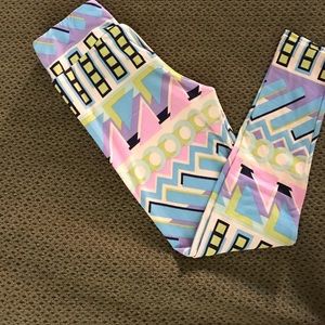 LulaRoe Tween Leggings